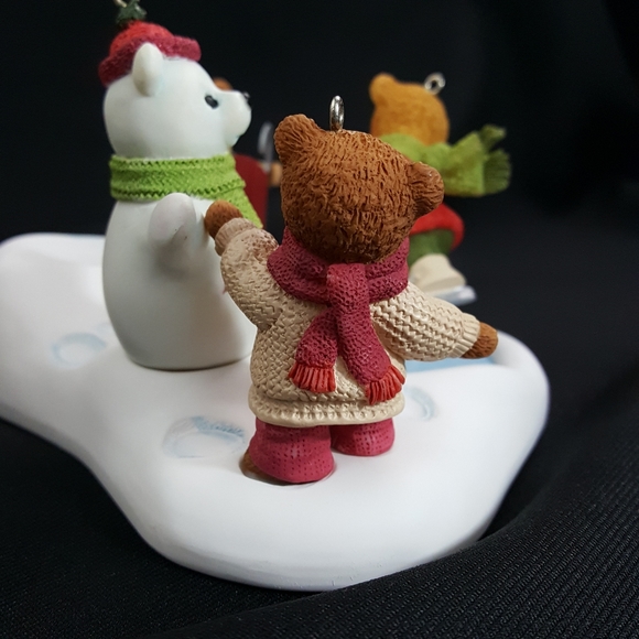 Hollyday Hill 2002 Snow Hill And Bear Set - Picture 6 of 14